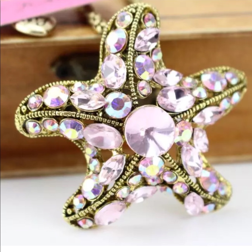 Retro Rhinestone Starfish Necklace - Picture 4 of 5